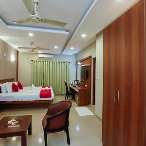 sreepathi-indraprastha-hotel-and-serviced-apartments.kerala-hotels.net/